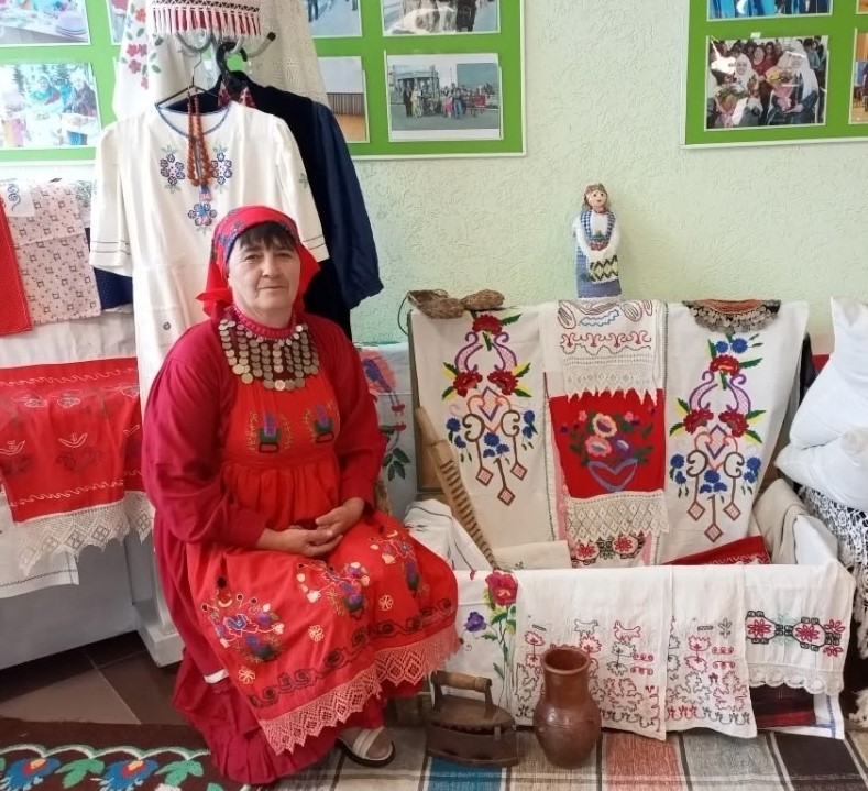 Евдокия Толстова