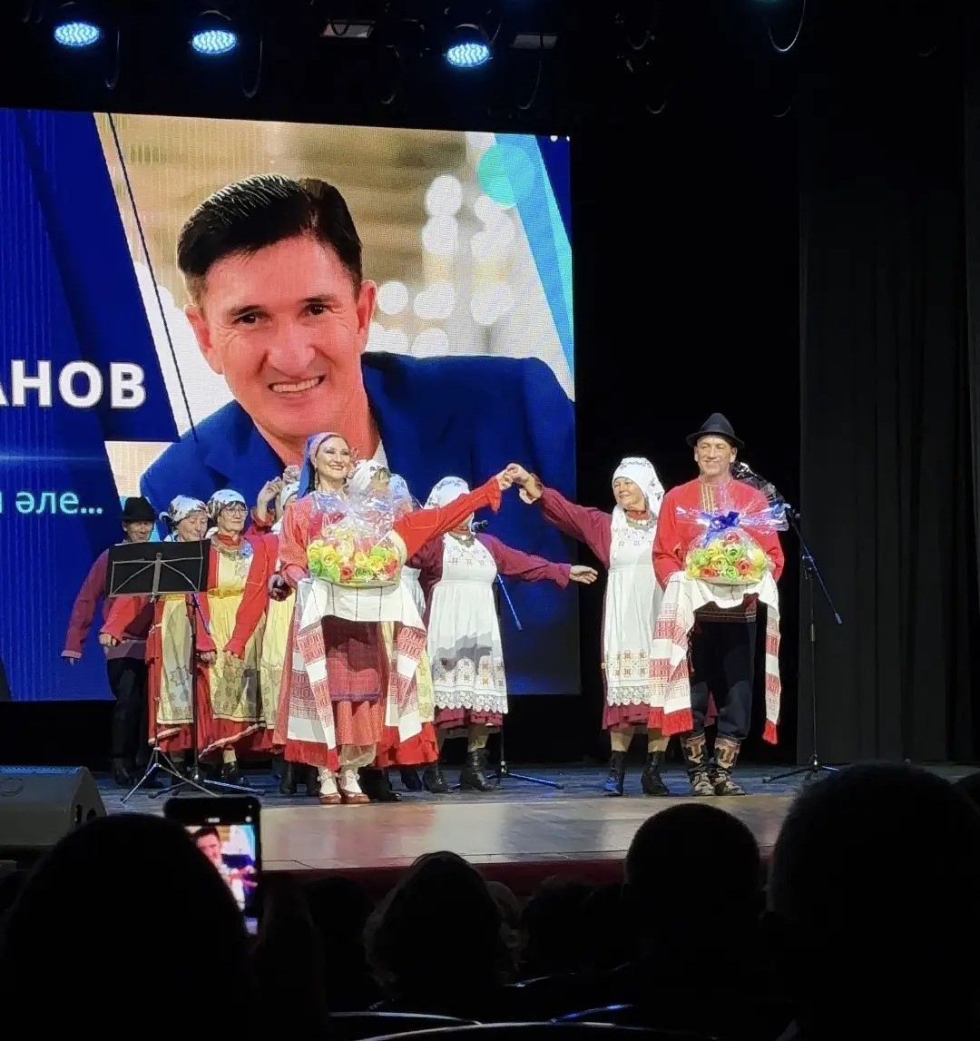 Казаклар Чаллысы һәм Алан-Полян клубларында эшләп килүче фольклор ансамбльләр