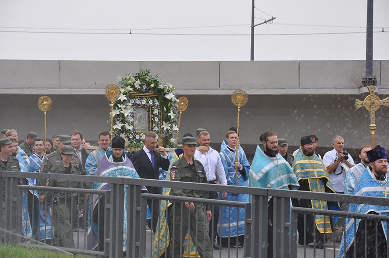 В Татарстане прошел крестный ход в честь явления Казанской иконы Божией Матери