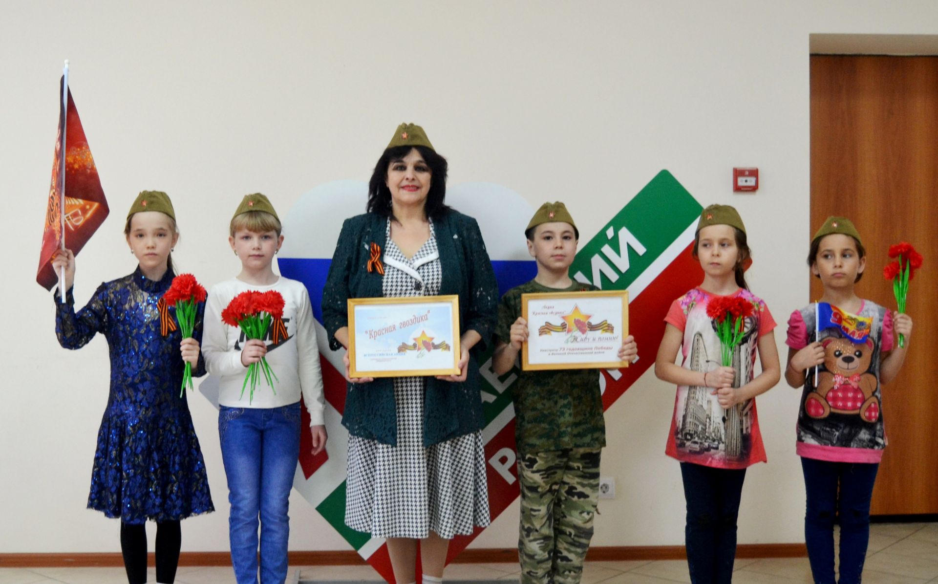 "Волонтеры" из Князево готовятся ко Дню Победы