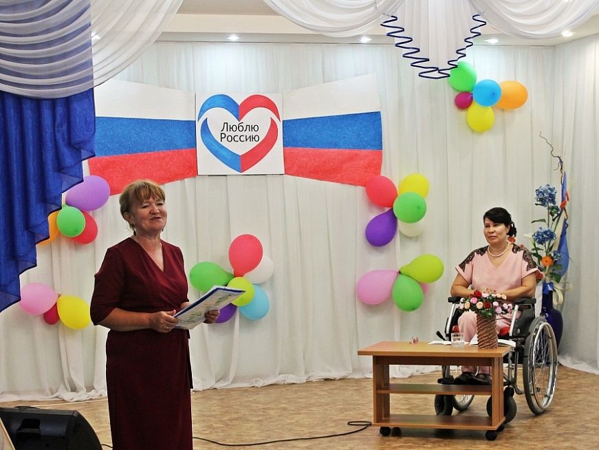 В Нижнекамске прошел творческий вечер поэтессы Марии Логиновой