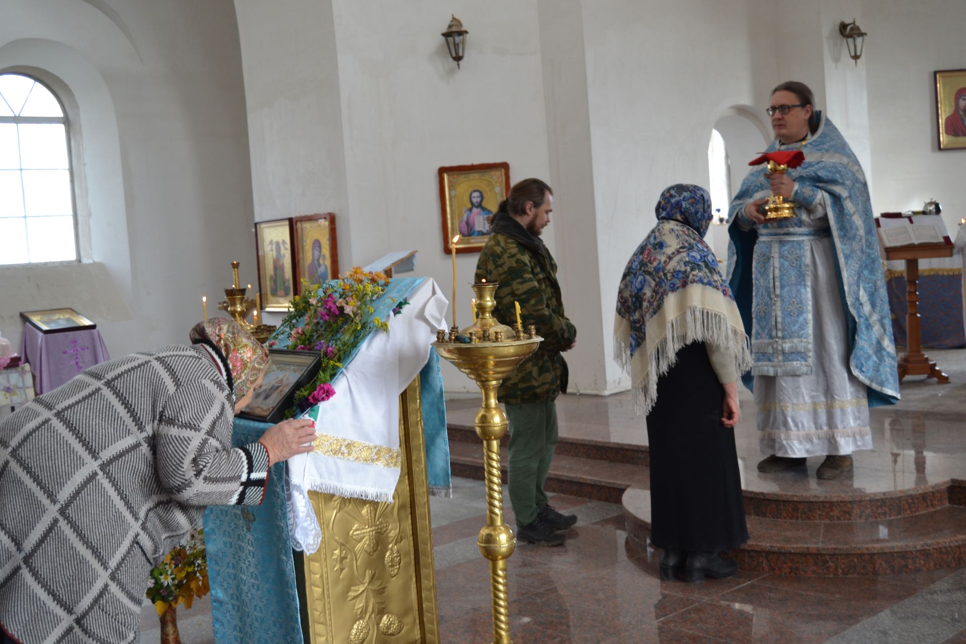 В храме Святителя Николая Чудотворца села Князево отметили Покров Пресвятой Богородицы