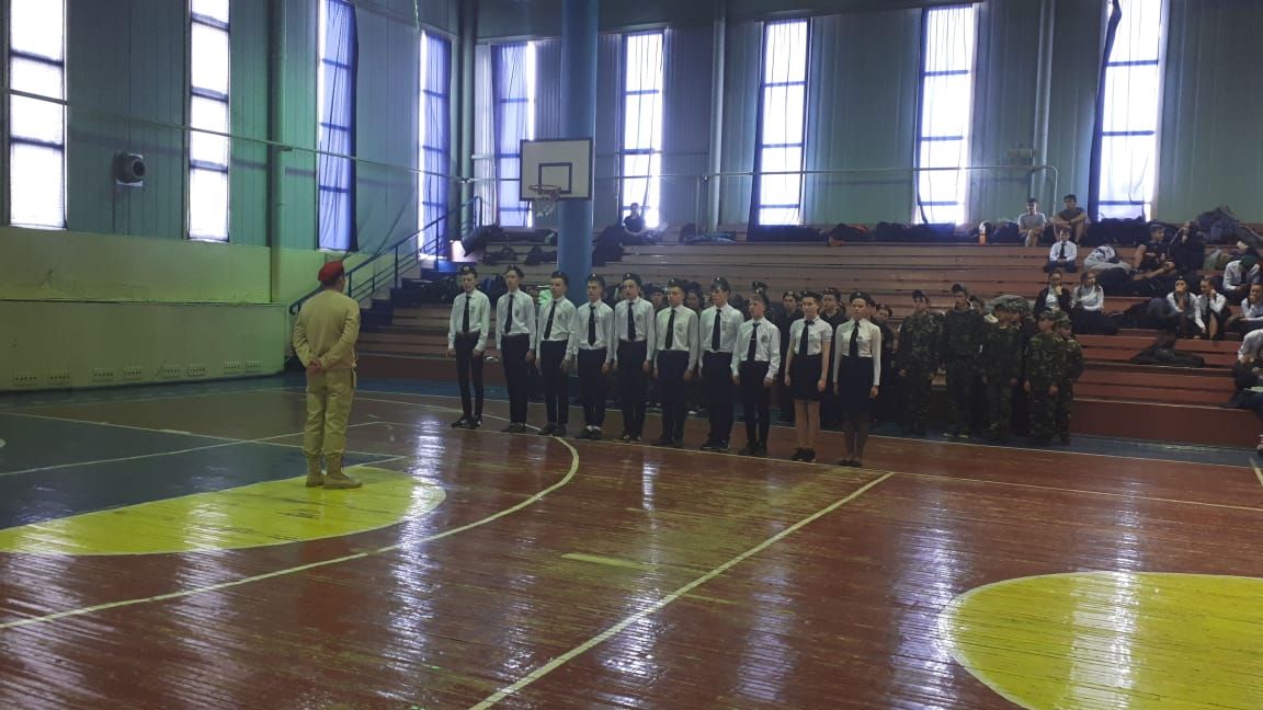 Накануне 23 февраля молодёжь Пестречинского района знакомится с атмосферой армейской жизни ФОТО