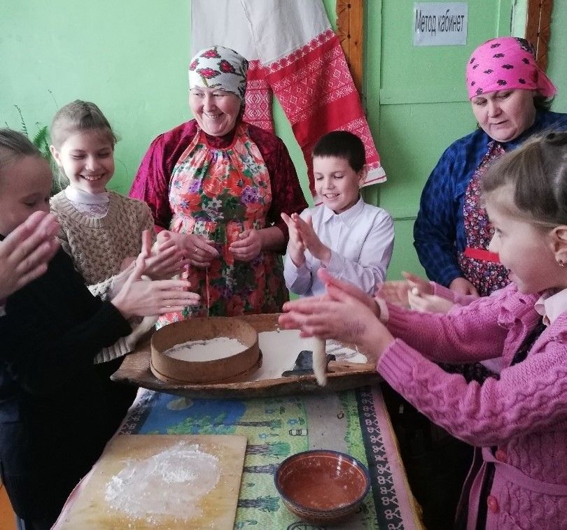 Бахтинский сельский клуб открыл месячник кряшенской культуры