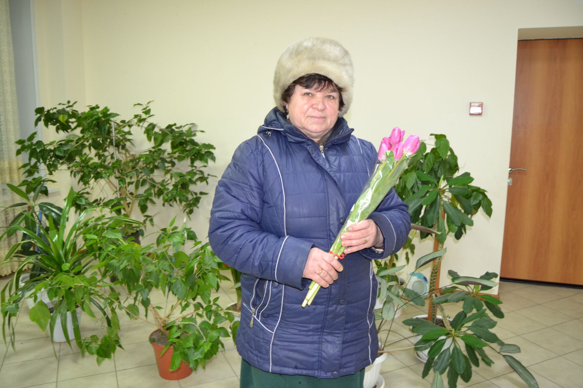 В посёлке совхоз Татарстан провели акцию «Дарите женщинам цветы» ФОТО