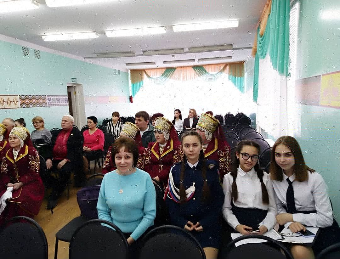 В Нижнекамске подростковый клуб "Ялкын" побывал в гостях у общества "Кряшен"