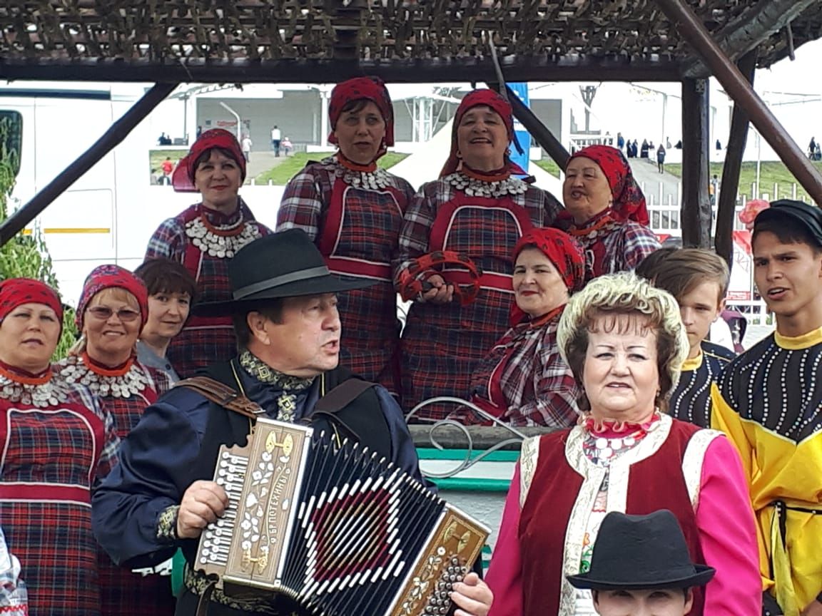 Ансамбль "Карендәшләр" приняли участие в праздновании национального татарского праздника Сабантуй