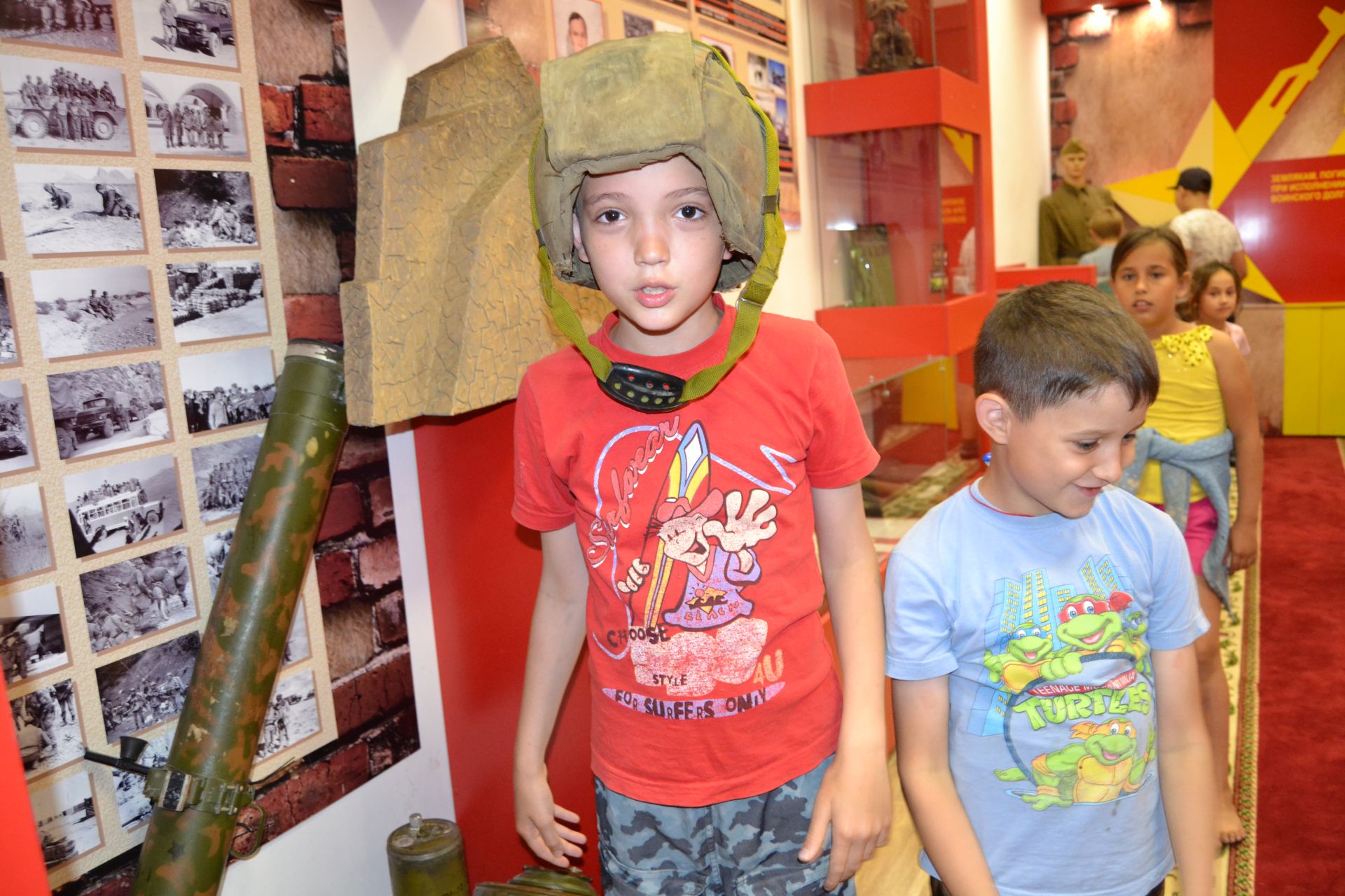 В посёлке Татарстан организовали экскурсию в Музей боевой славы «Патриот»
