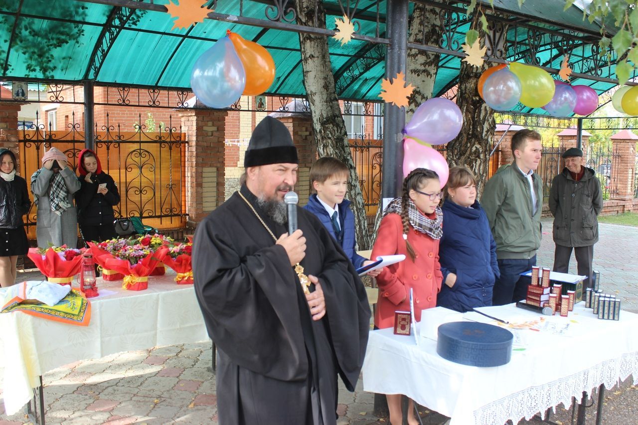 В воскресной школе прихода Святителя Алексея начался учебный год