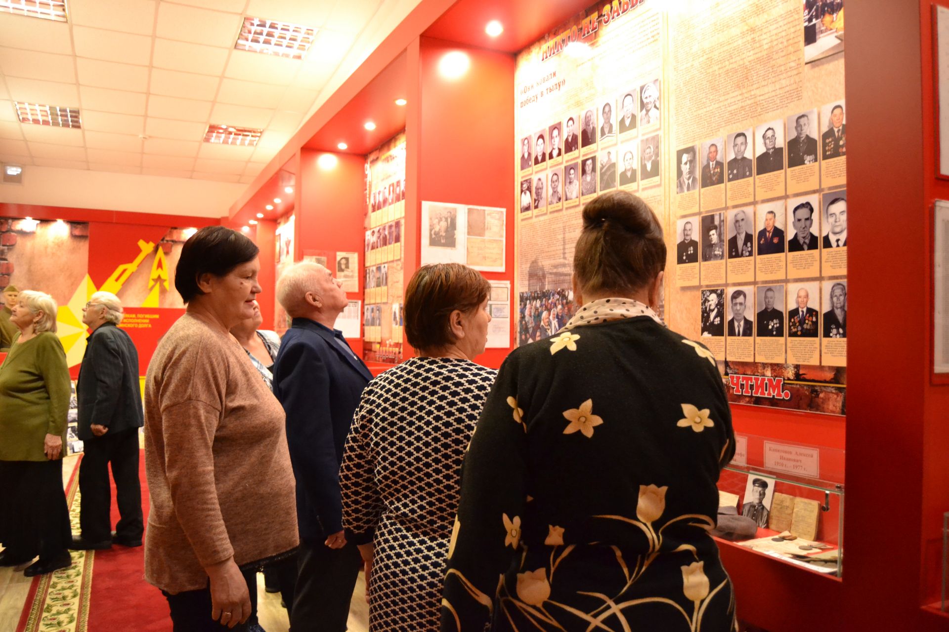 В посёлке Татарстан провели экскурсию в Музей боевой славы «Патриот»