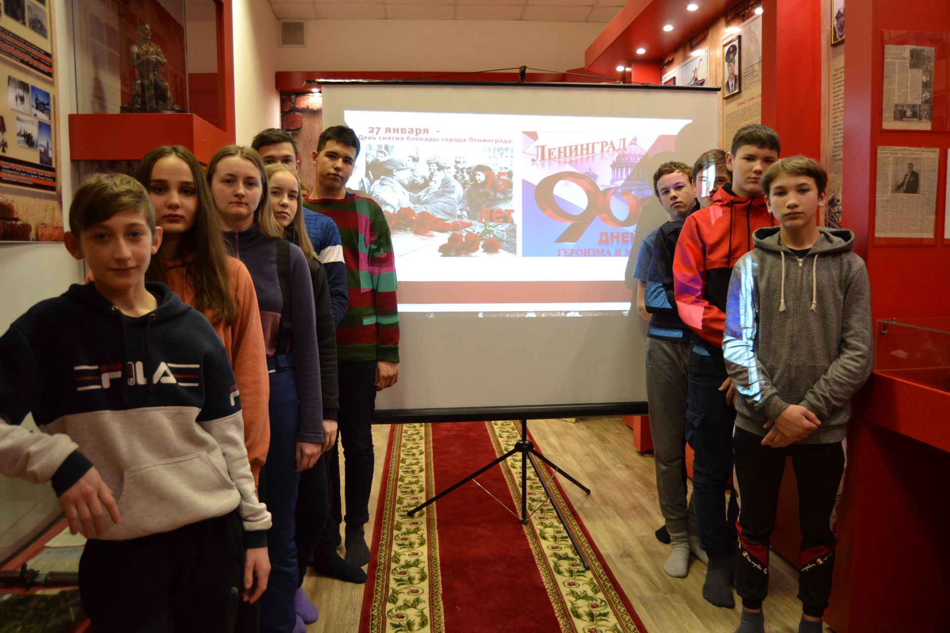 В поселке Татарстан отметили День полного освобождения Ленинграда от блокады