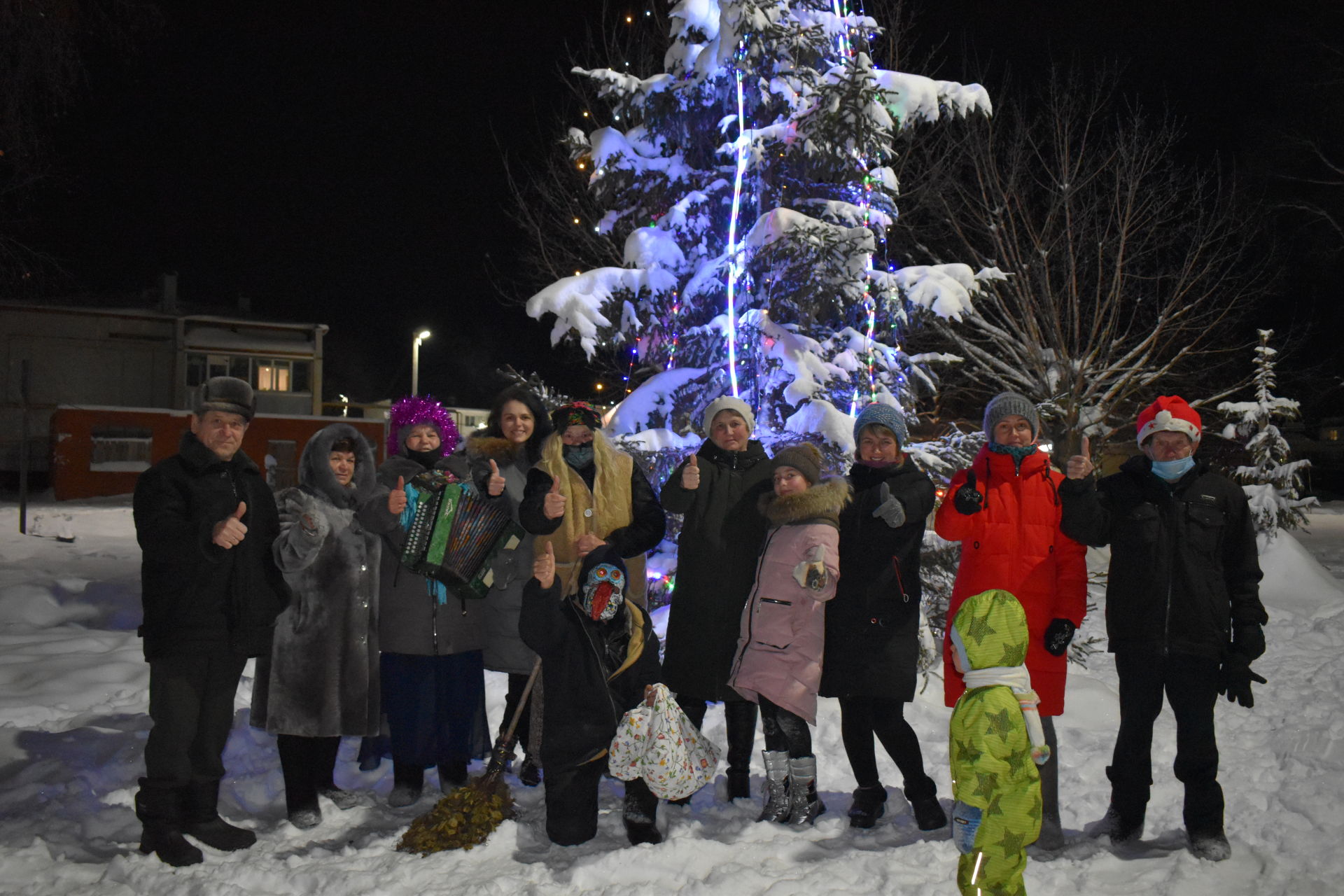 В поселке Татарстан прошли рождественские колядки