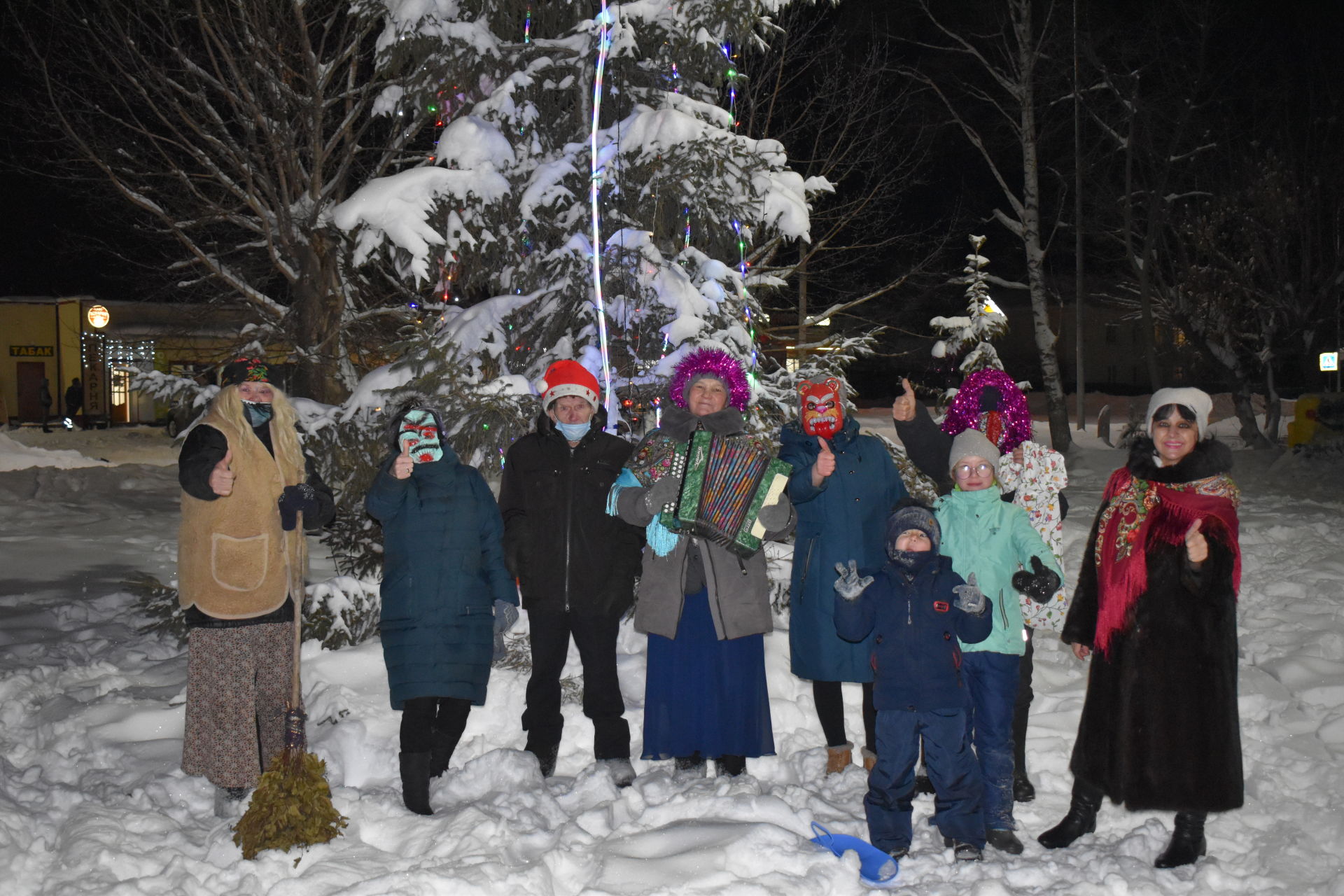 В поселке Татарстан прошли рождественские колядки