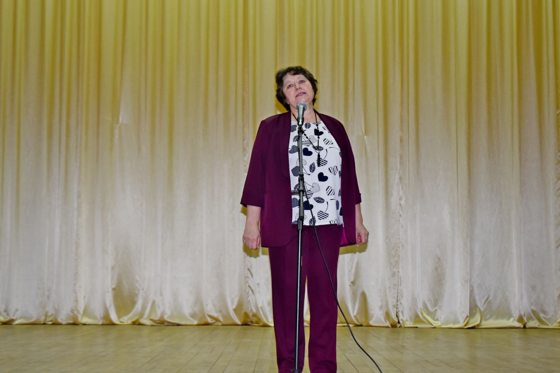 В поселке Татарстан прошел праздничный концерт «Низкий поклон вам, матери России!», посвященный Дню матери