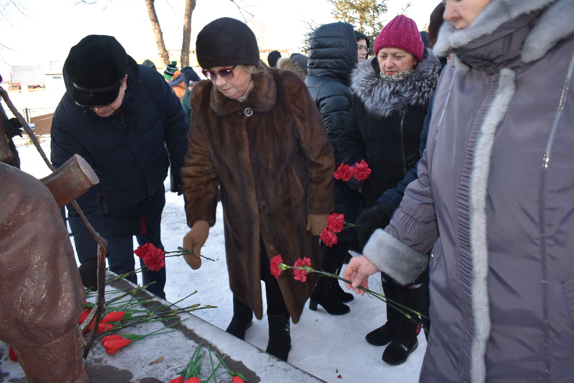 В поселке Татарстан прошел митинг, посвященный Дню памяти погибших в Чечне