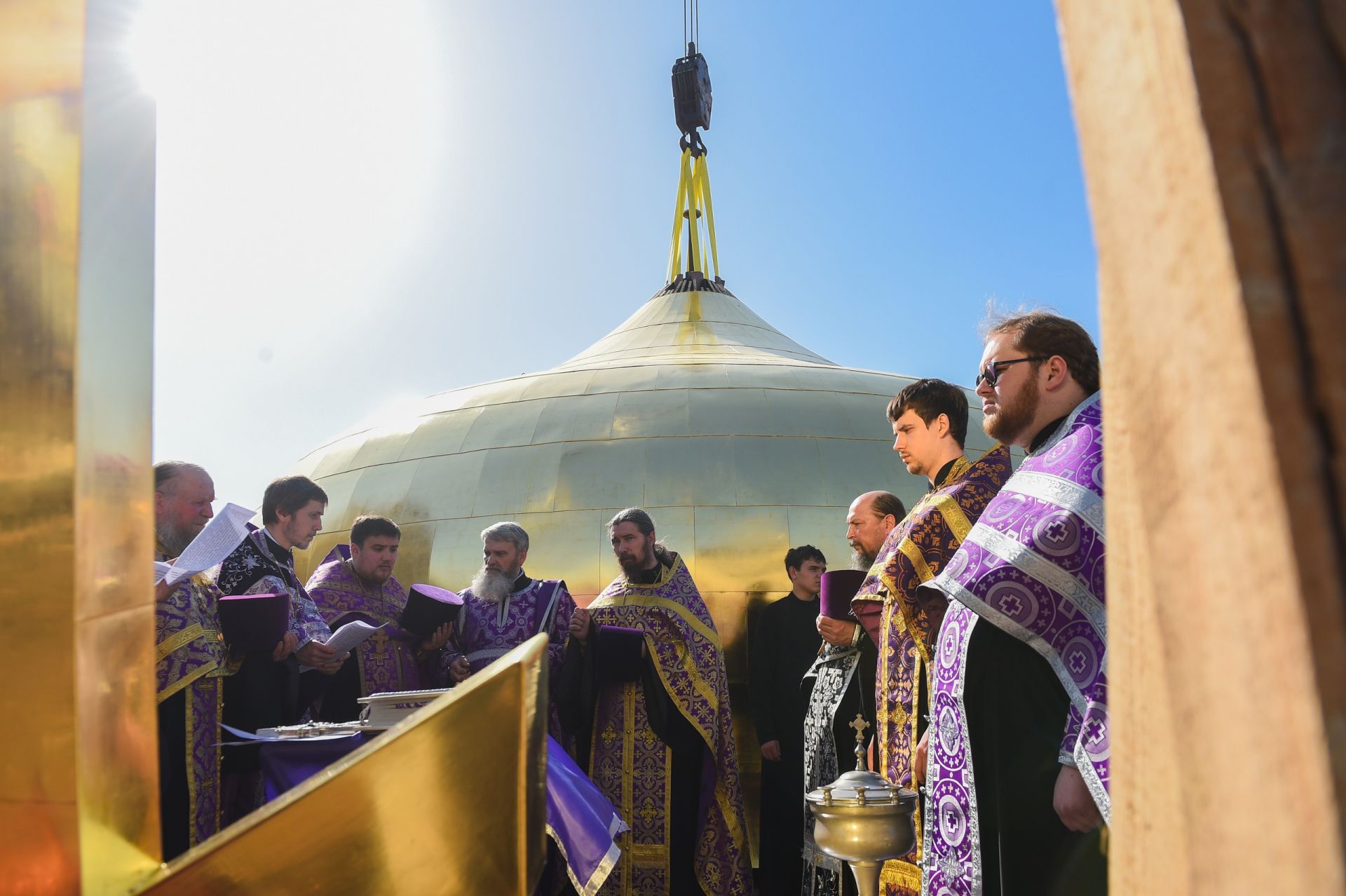 В кряшенском приходе Нижнекамска установили купол и крест