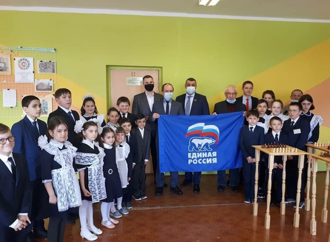 В школе села Большой Шурняк Елабужского района открыли шахматную зону