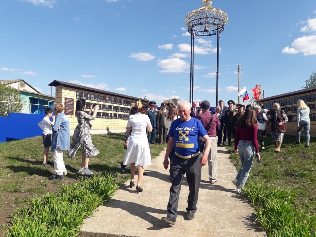 В селе Федоровка состоялось открытие мемориала памяти