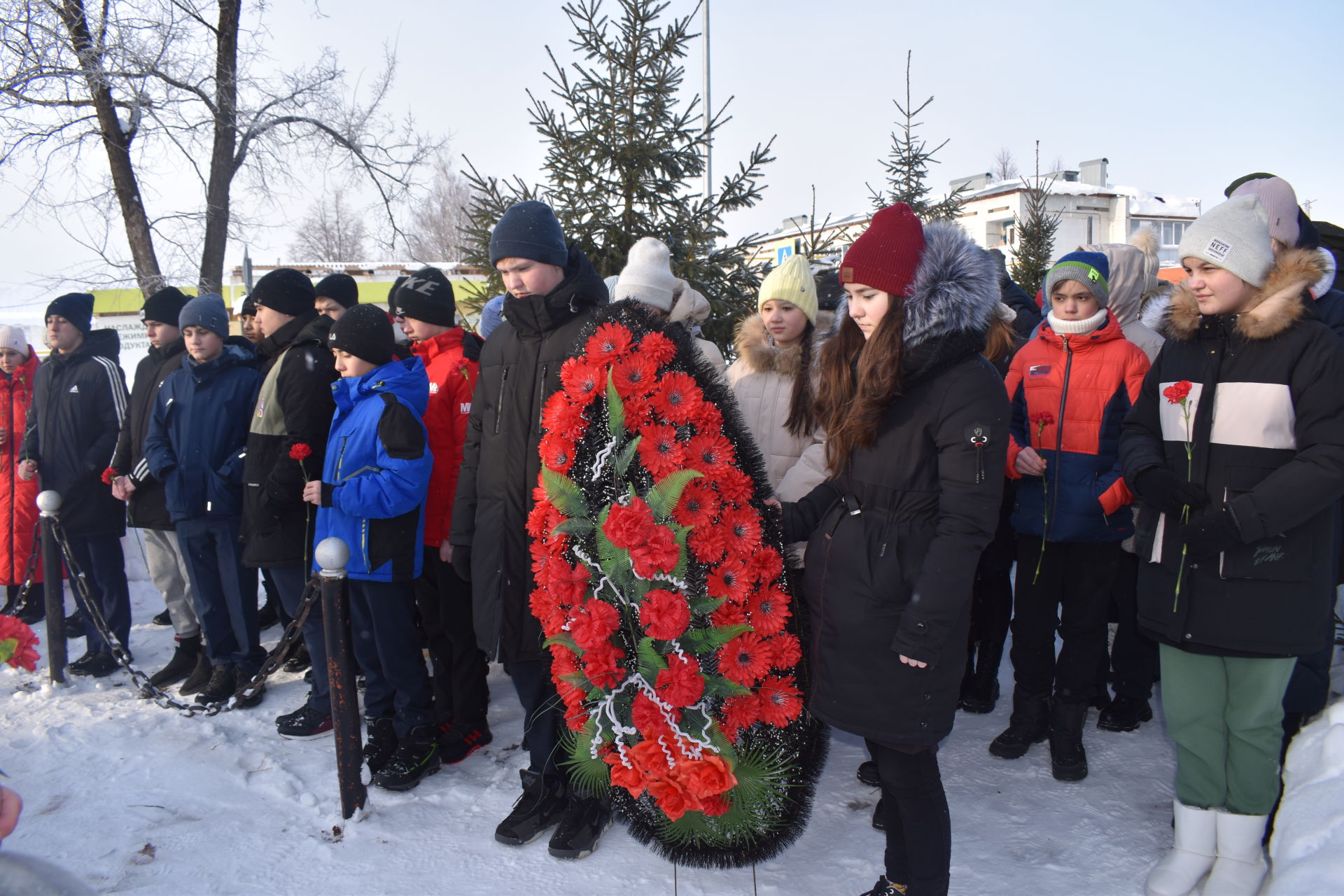 В поселке Татарстан прошел урок мужества, посвященный Дню гибели гвардии старшего лейтенанта Валерия Пучинина