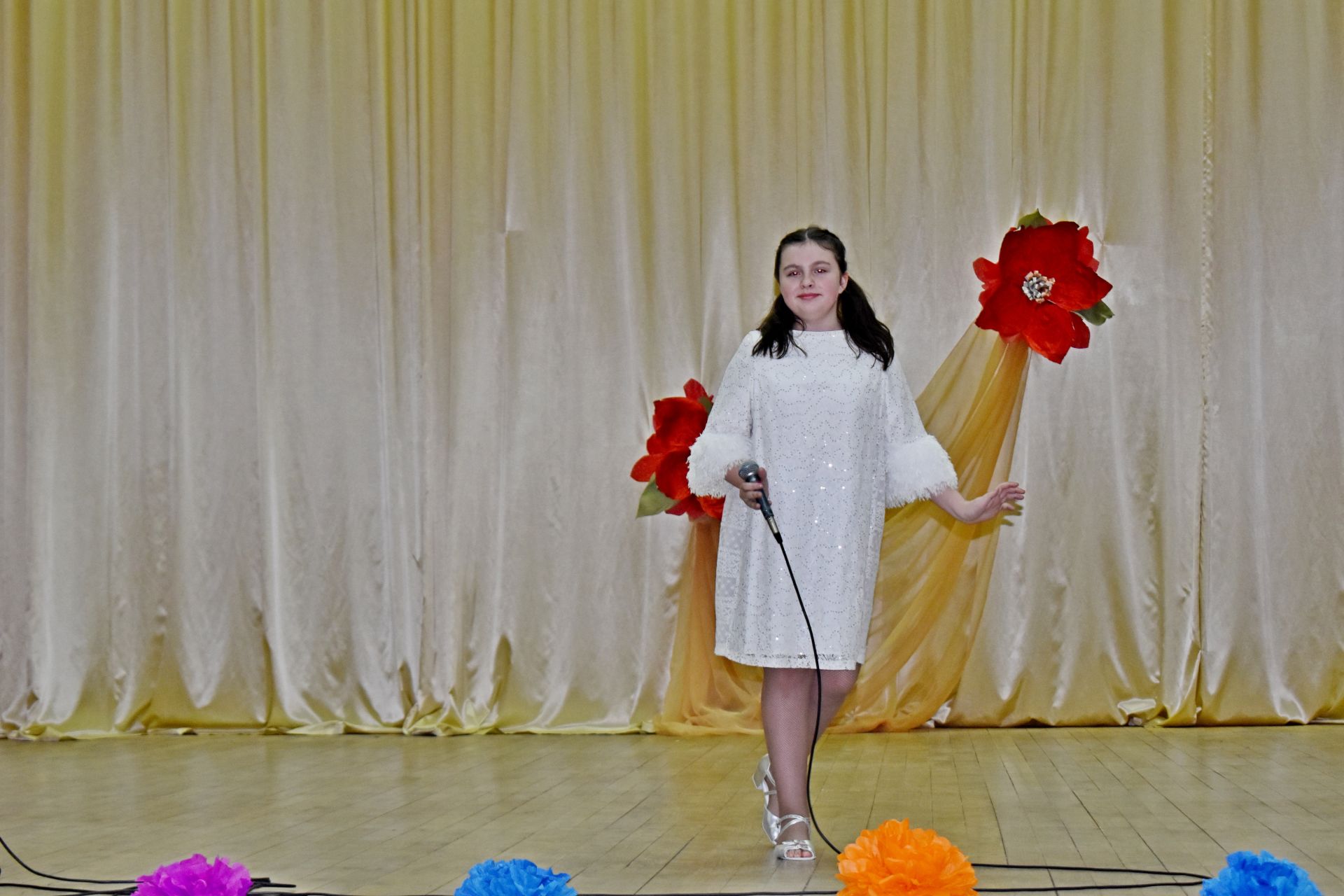 В поселке Татарстан прошел праздничный концерт, посвященный Международному женскому дню