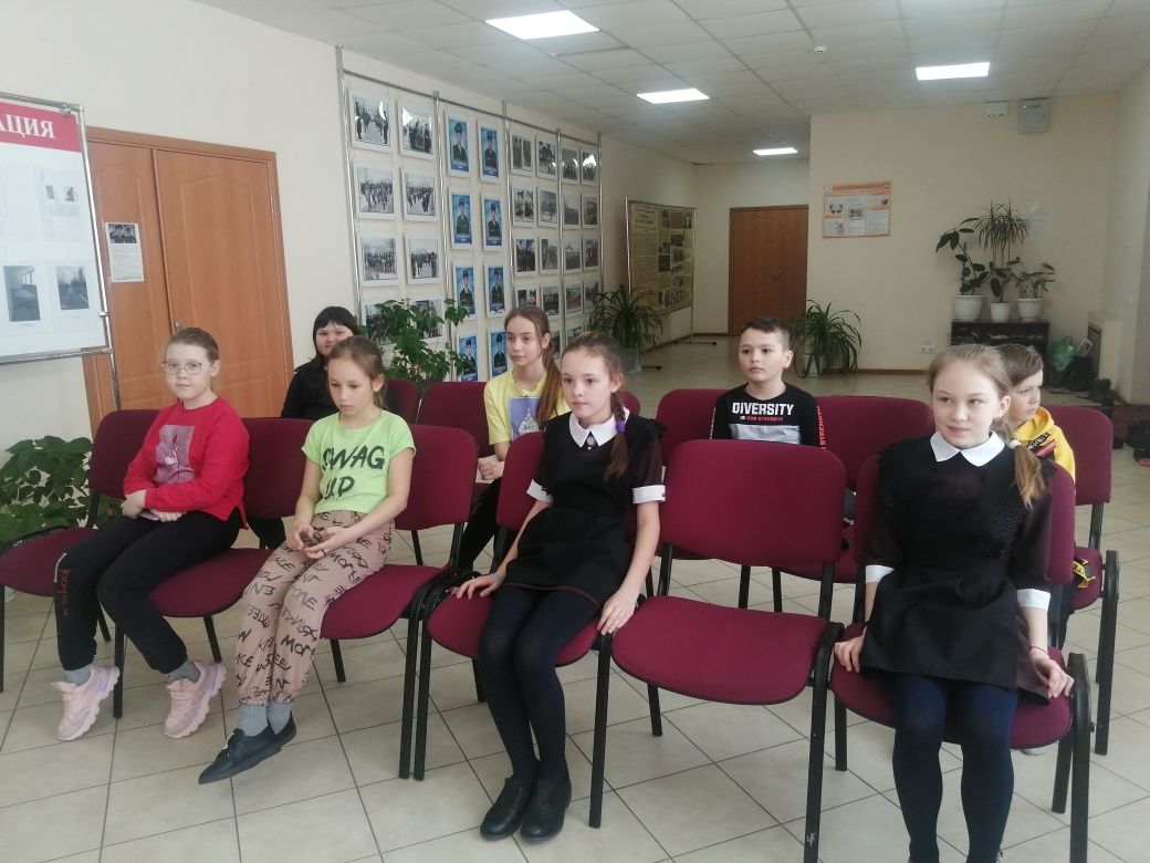 В поселке Татарстан прошел познавательный час, посвященный Году цифровизации в Республике Татарстан