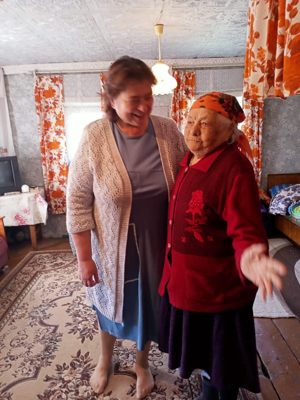 В Дуртмунчинском сельском поселении посетили на дому старожил деревни Зычебаш, сел Дурт-Мунча и Кабан-Бастрык