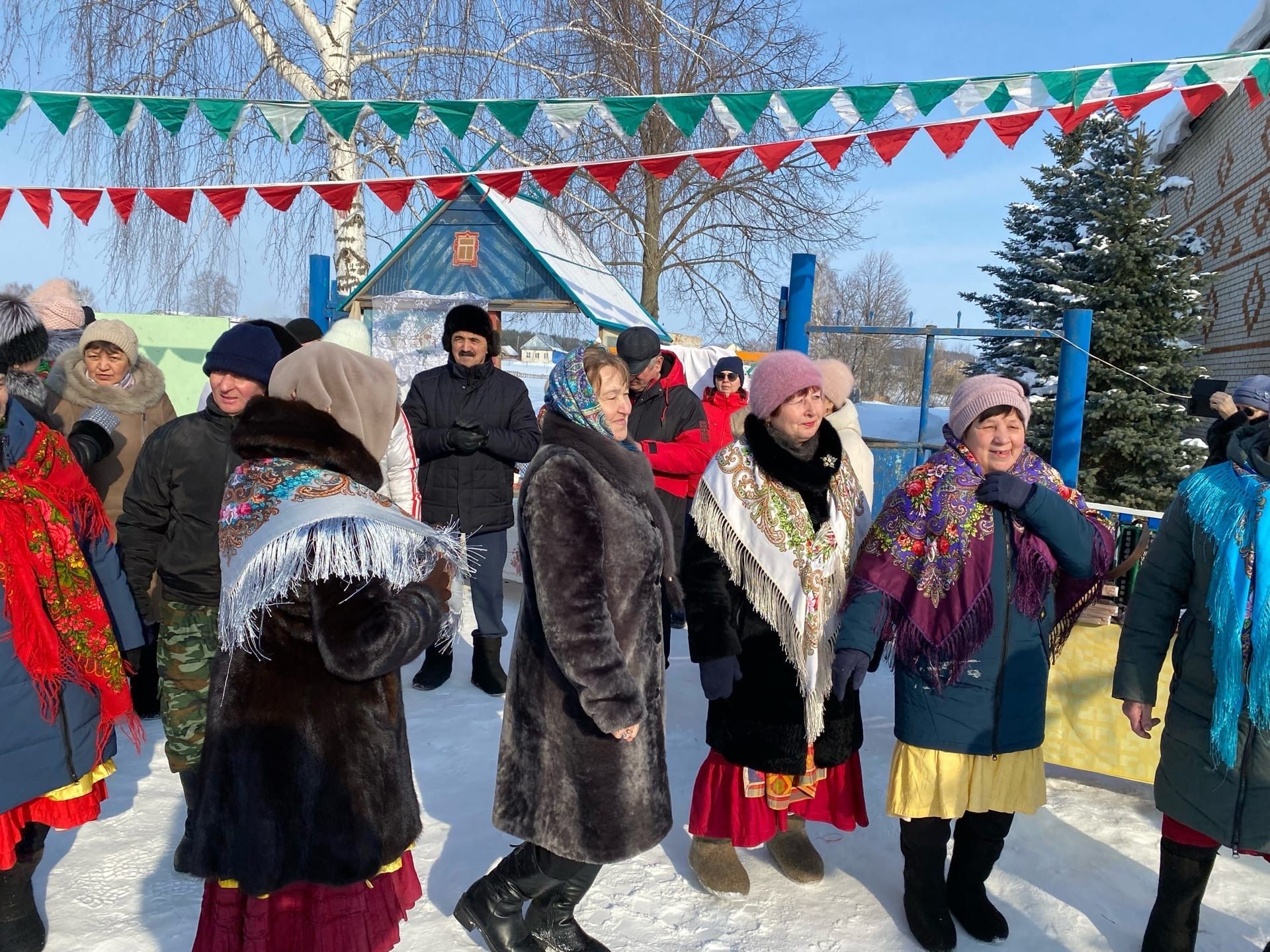 “Эх, гармуннар уйный белсәм” проектының беренчесе Казаклар Чаллысында узган