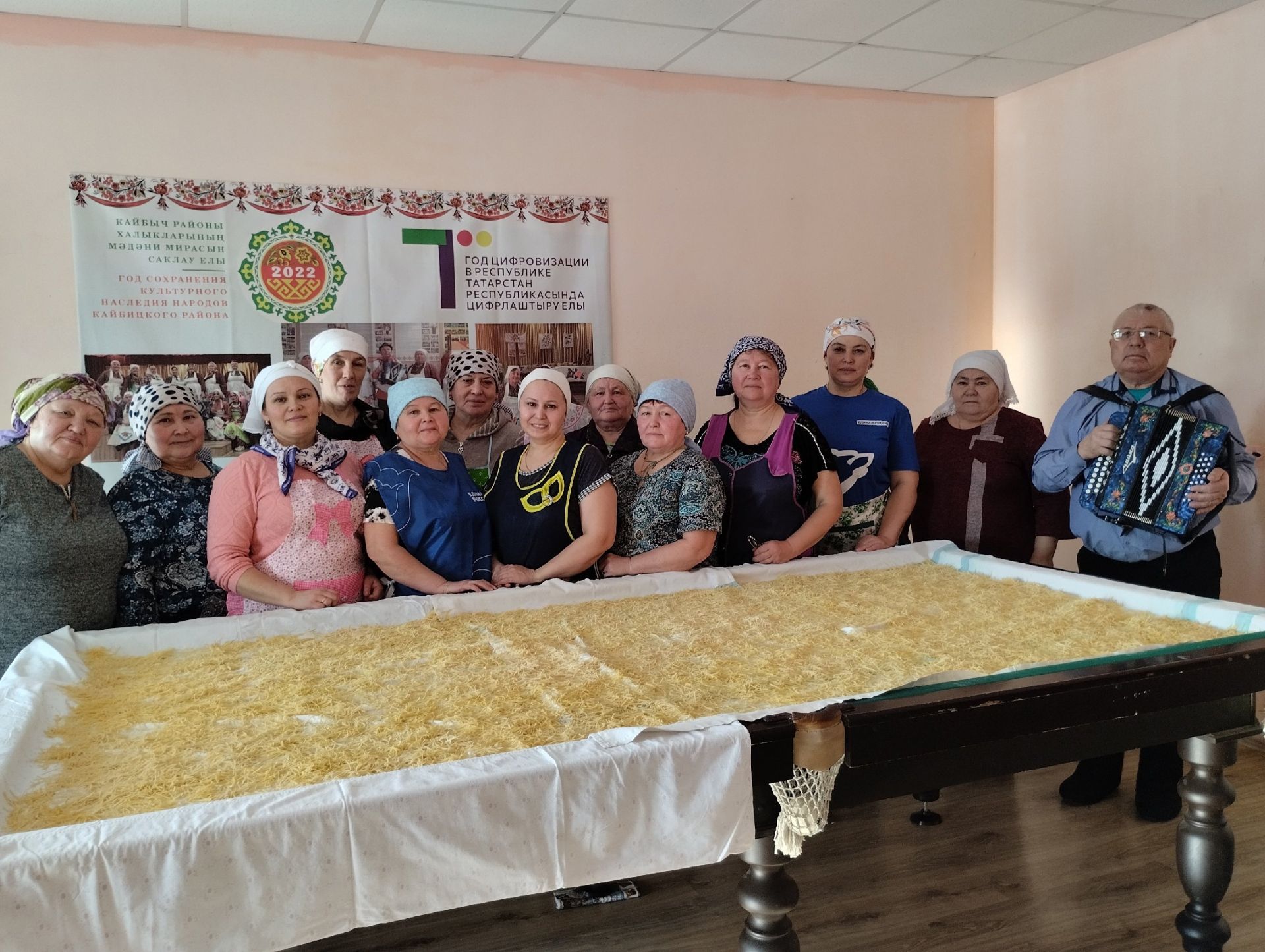 В Большое Тябердино женщины приготовили домашнюю лапшу для участников СВО