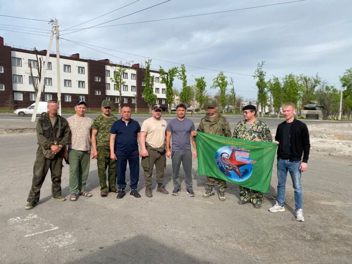 Кукмара районы башлыгы Сергей Димитриев махсус хәрби операциядәге егетләр белән очрашты