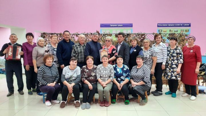 Сәвәләйдәге маскировка челтәрләре үрүчеләгә командирның Рәхмәт хаты тапшырылды