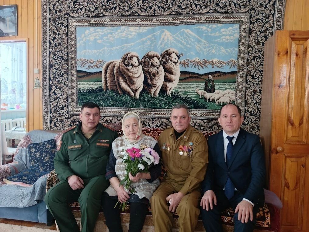 Мәлкидә Әфганстанда һәлак булган солдатның әнисе Анастасия Волкованы хөрмәтләделәр