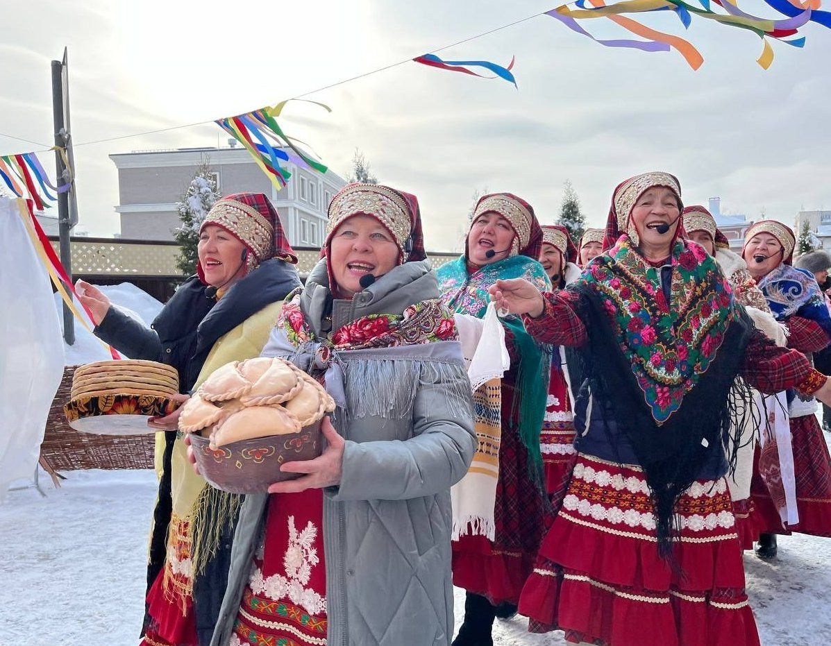 Май чабу бәйрәме истәлекләре: май базары, чуман озату