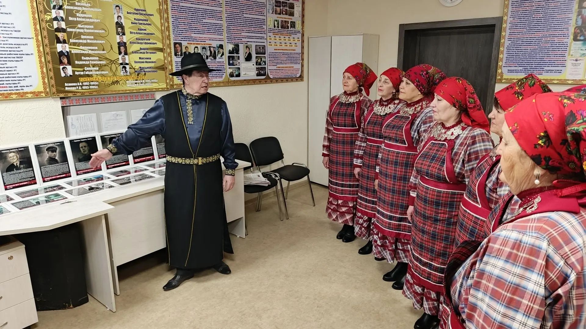 Яр Чаллыдагы карендәшләр керәшен геройларын искә алды