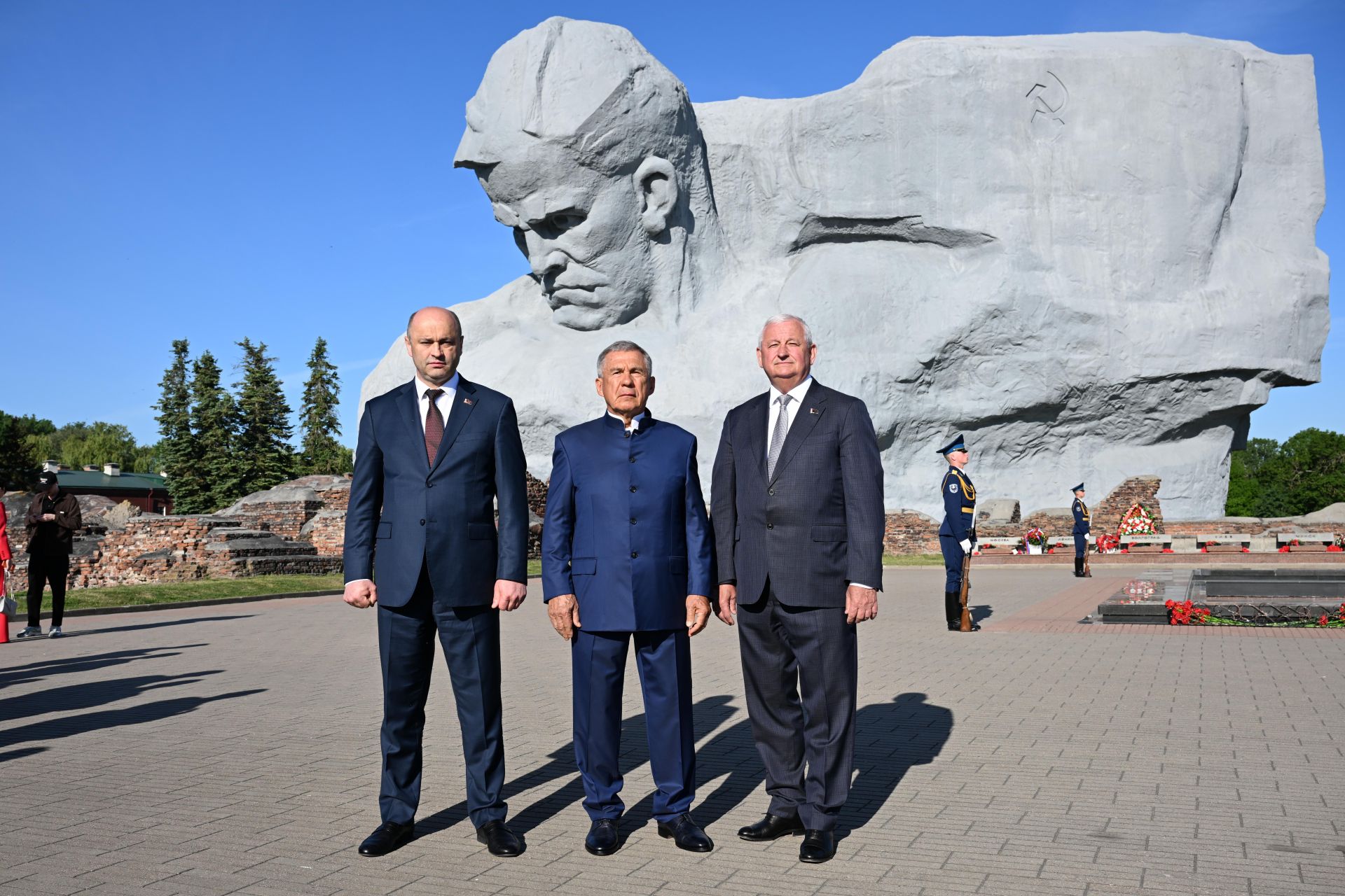 Татарстан Рәисе Рөстәм Миңнеханов Брест крепостенда да булды