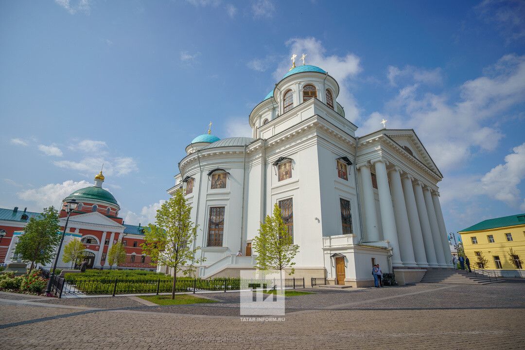 Казанга Изге Спиридон Тримифунтскийның тән калдыгы китерелә