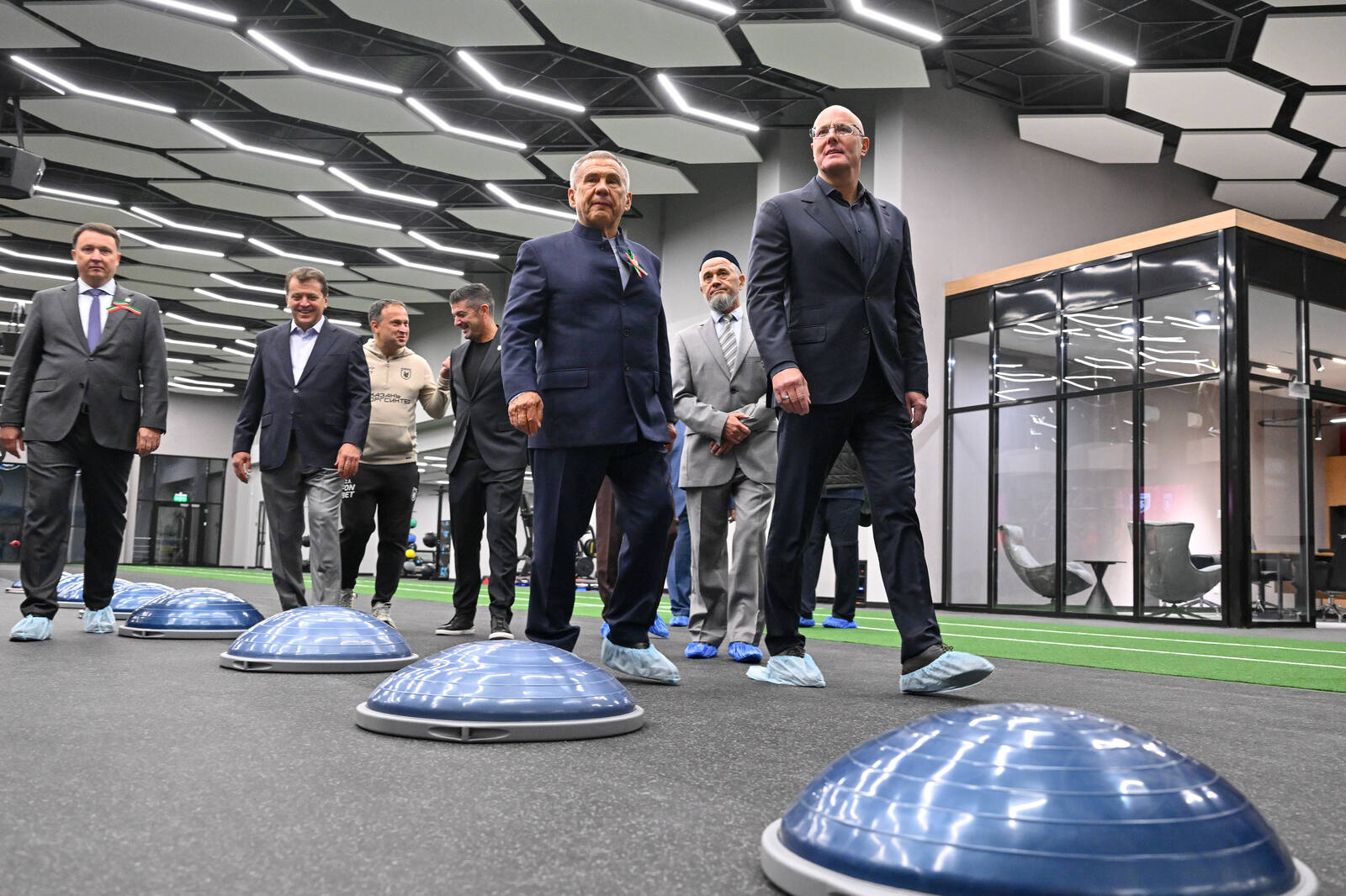 Дмитрий Чернышенко һәм Рөстәм Миңнеханов Үзәктә булдырылган шартлар белән таныштылар