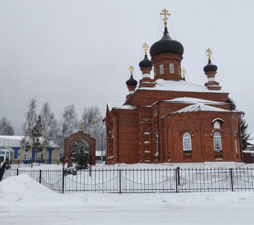 Ташкирмәннән Валентина Казанбаева: «Авыл зираты агачлардан чистартылып, юлы каралды»