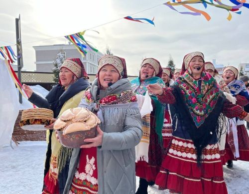 Май чабу бәйрәме истәлекләре: май базары, чуман озату