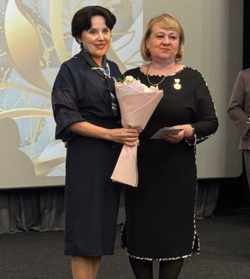 Иске Гришкиннан мәдәният хезмәткәрләрен бүләкләделәр
