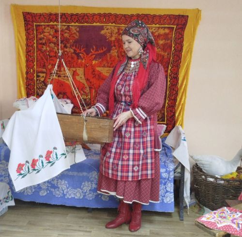 «Башлыгына  - миләш агачы кисәге»: бала туганда башкарыла торган йолалар