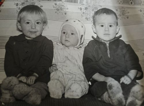 Балачак маҗаралары: алты почмаклы өйдә каз асрау, тартма тутырып чеби үстерү