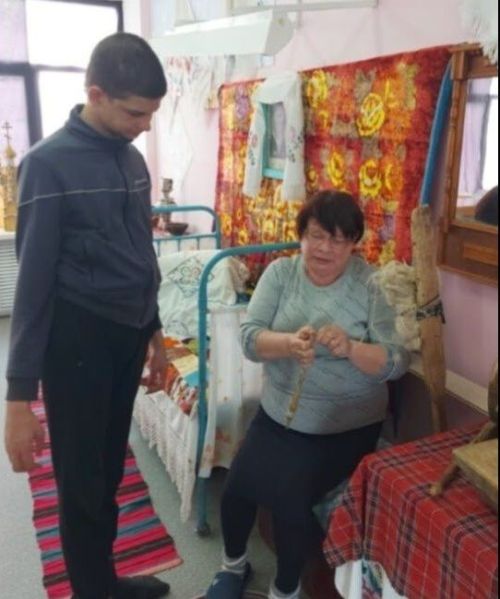 «Өмет» приюты тәрбияләнүчеләре Назаровкада керәшен музеенда булганнар