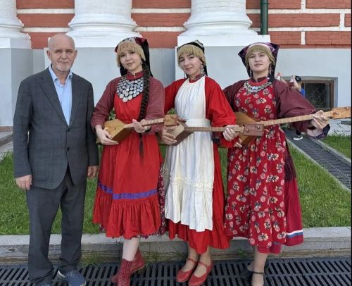 «Тумар» ансамбле Грециядән килгән кунаклар алдында чыгыш ясады
