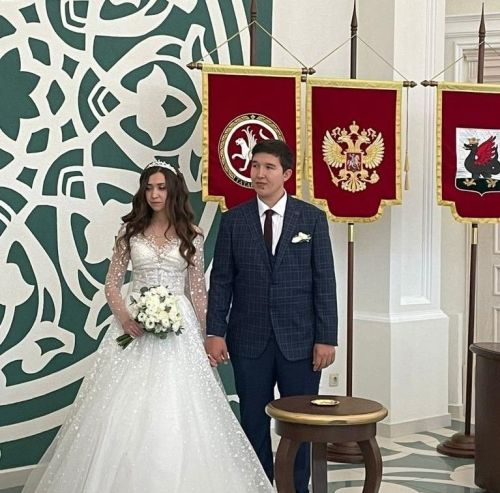 Отец Павел Павловның кызы Анна кияүгә чыкты