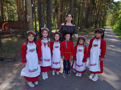 Питрәчтән Альбина Фадеева балаларга керәшен культурасын өйрәтә