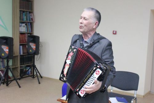 Никифор Тукмачев: «Бер чишмә генә аңлыйдыр ялгызларның хәлләрен»