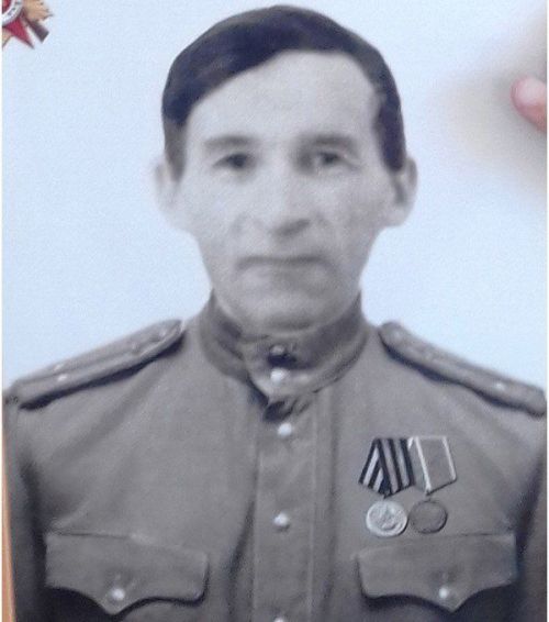 “Үлемсез полк”. Керәшеннәр. Петр Уваров