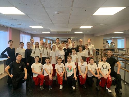 «Бәрмәнчек»нең мастер-классына Хуҗа Хәсәннән «Инешкәй» ансамбле килде