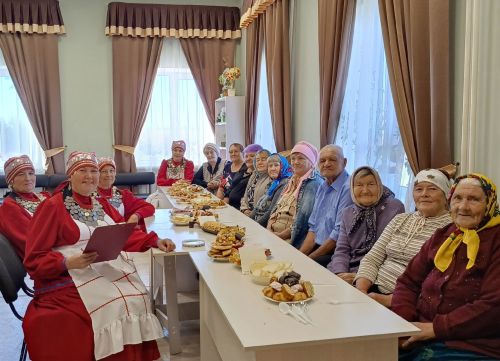 Авылларда өлкәннәр көнен билгеләп үттеләр