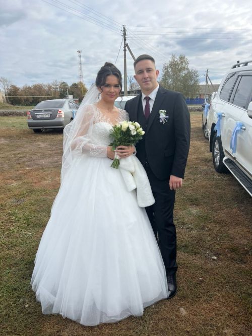 Лариса һәм Дамир Смирновлар, туй уздыру өчен, махсус сертификатка ия булдылар